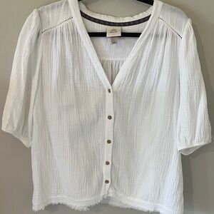 Knox Rose White Button-Up Blouse